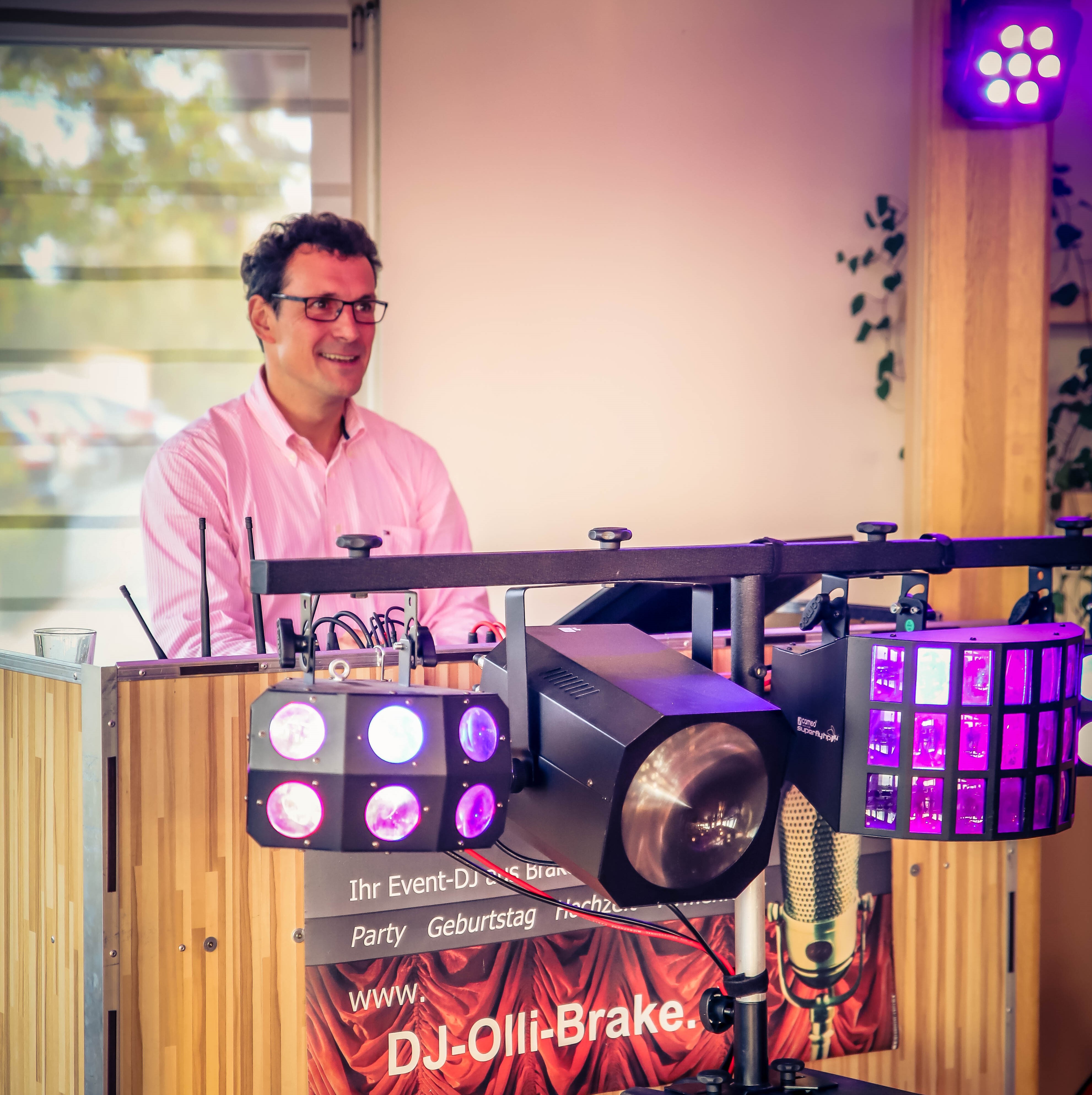 Feier - Hochzeit - Geburtstag - DJ Olli - Ihr Event-DJ aus Brake