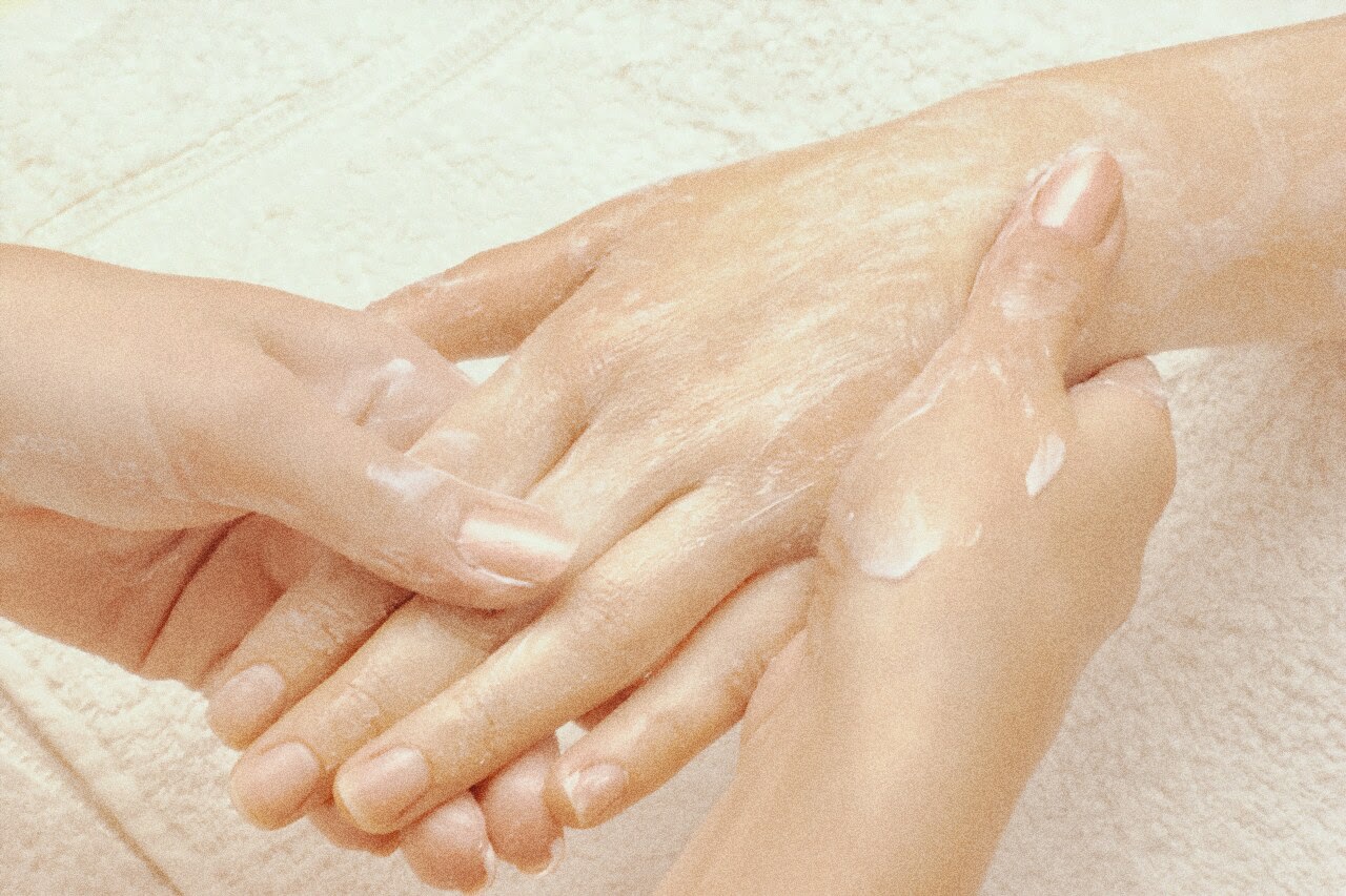 Handpflege und Hautpeeling