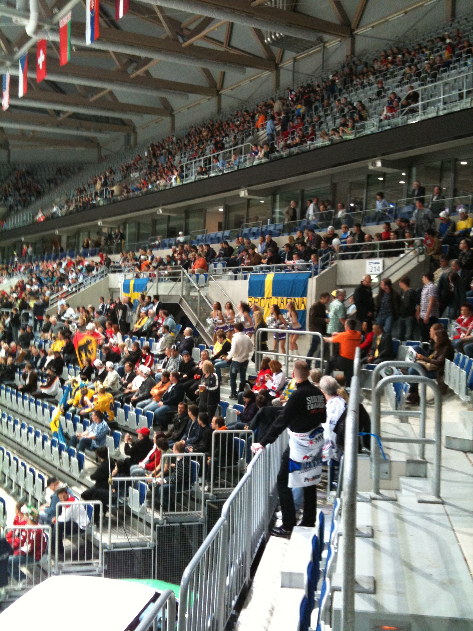 Eishockey-WM: Publikum Cheerleader