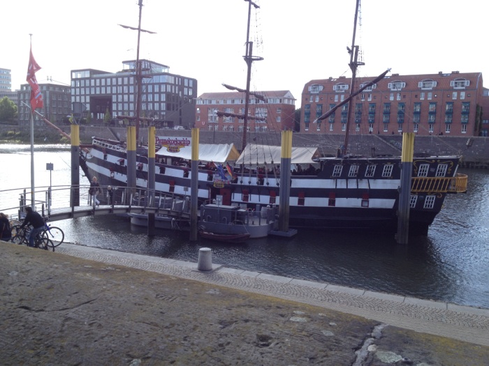 Bild 6 Pannekoekschip Admiral Nelson in Bremen