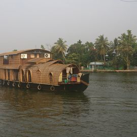 Schiff auf den Backwaters