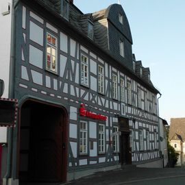 Altes Rathaus, Heimatmuseum,
Kreissparkasse, Kirberg