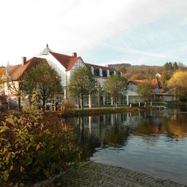 Zu den Rothen Forellen
vom Teich aus