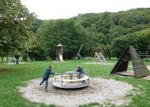 Bild zu Kinderspielplatz -Aartal Rad-und Wanderweg