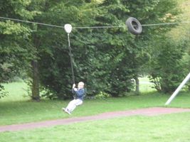 Bild zu Kinderspielplatz -Aartal Rad-und Wanderweg