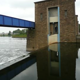 Ruhrschleuse Duisburg & Wehranlage in Duisburg