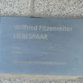 Bronzeplastik "Liebespaar" in Warnemünde Stadt Rostock