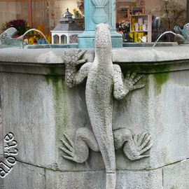 Triton - oder Delfin-Brunnen in Duisburg