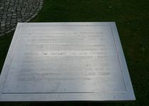 Bild zu Stele zum Gedenken an die jüdischen Opfer