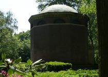 Bild zu Ehrenfriedhof an der Schillerstraße