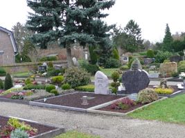 Bild zu Kriegsgräberstätte Friedhof Kapellen
