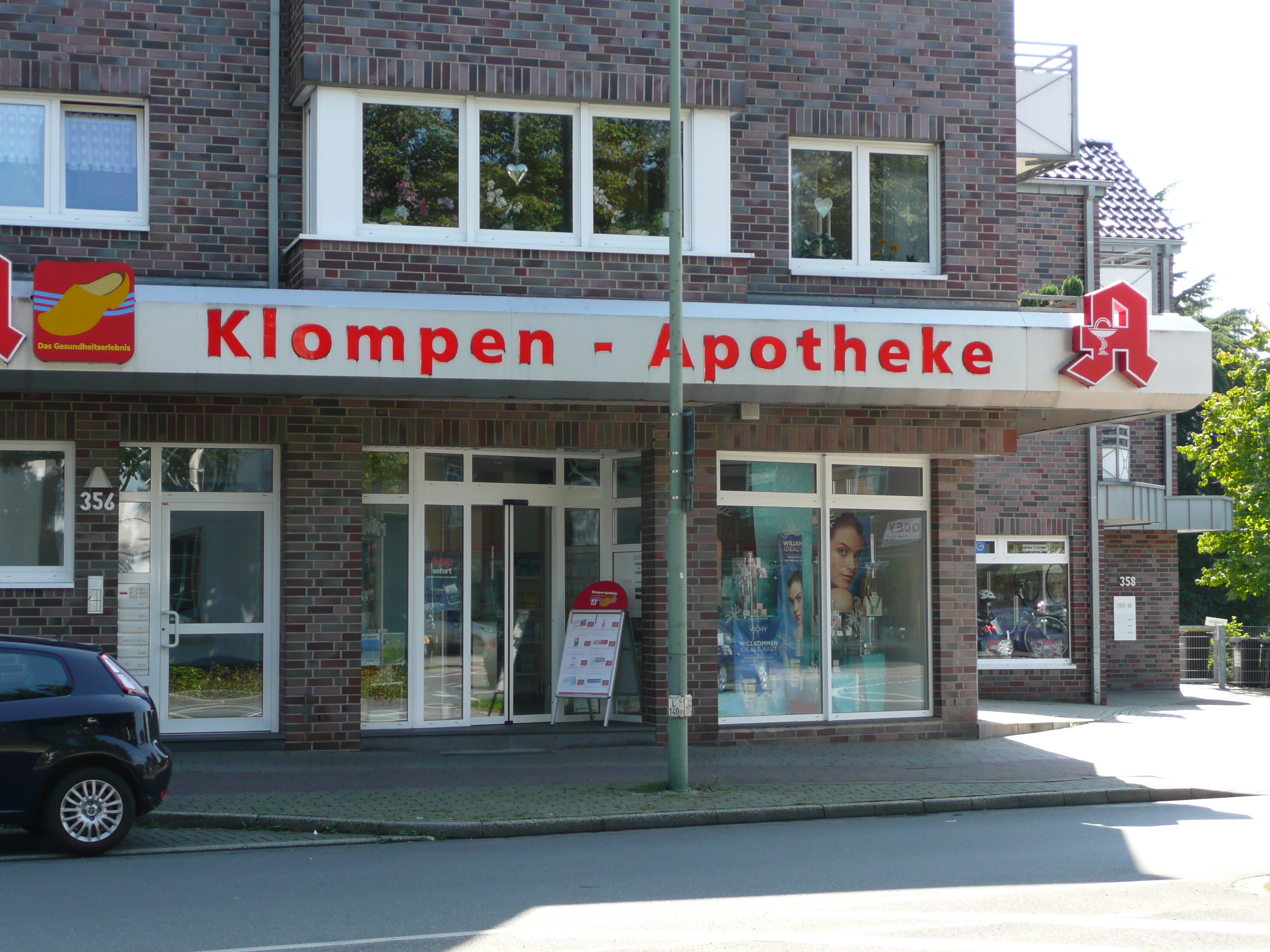 Bild 2 Klompen-Apotheke in Neukirchen-Vluyn