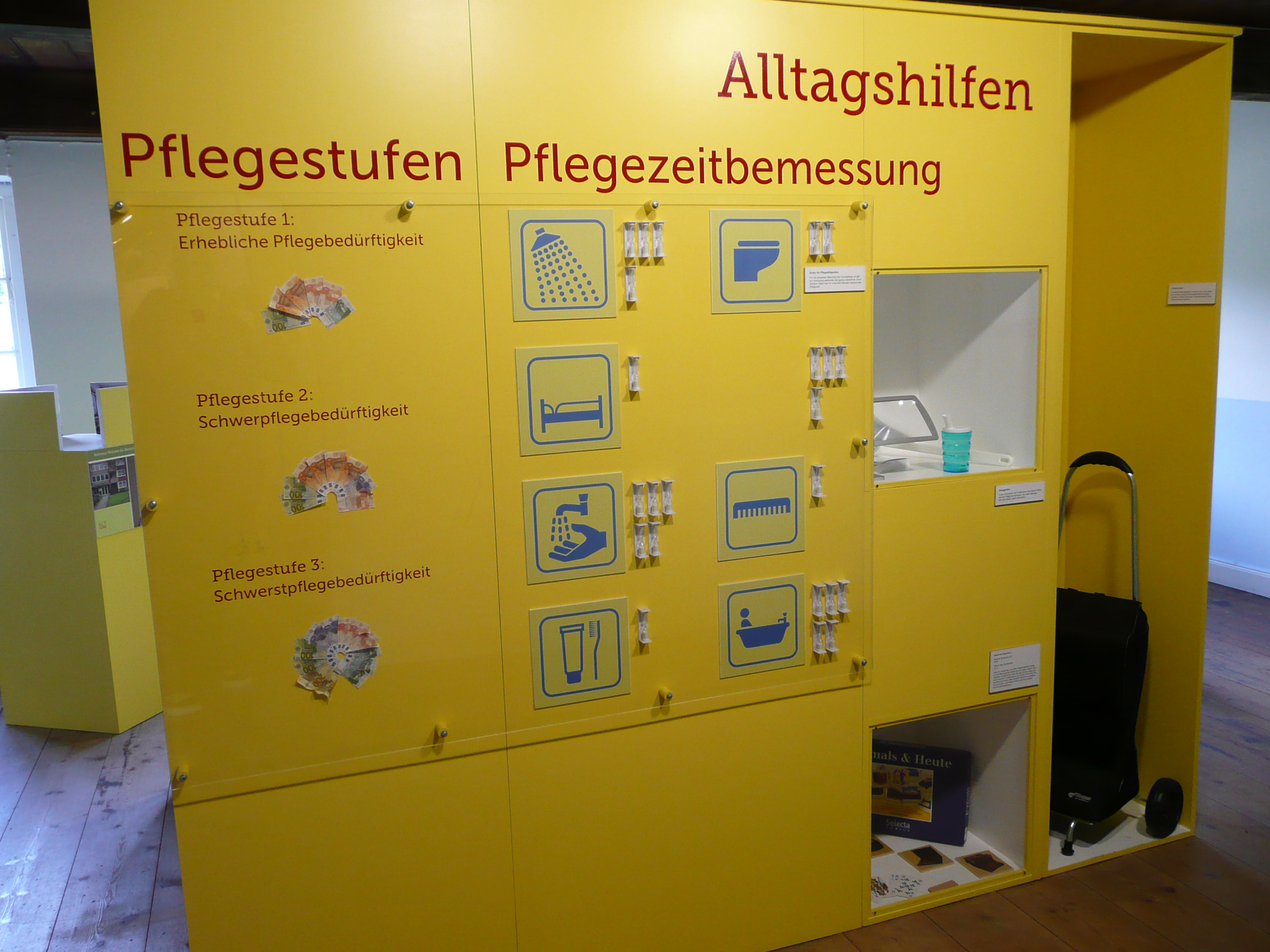 Ausstellung Jung und Alt, Altenpflege