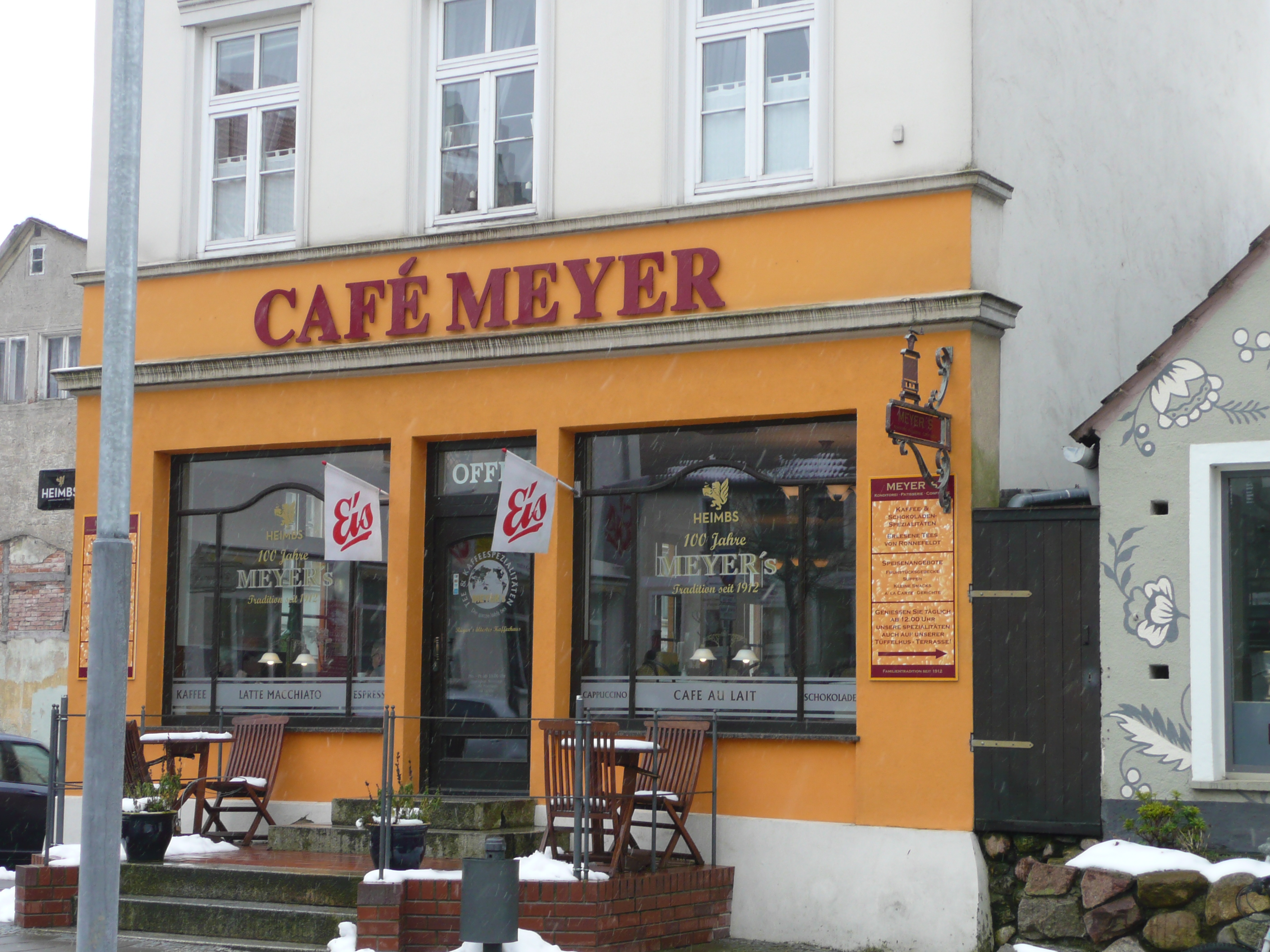 Bild 1 Cafe Meyer in Bergen auf Rügen