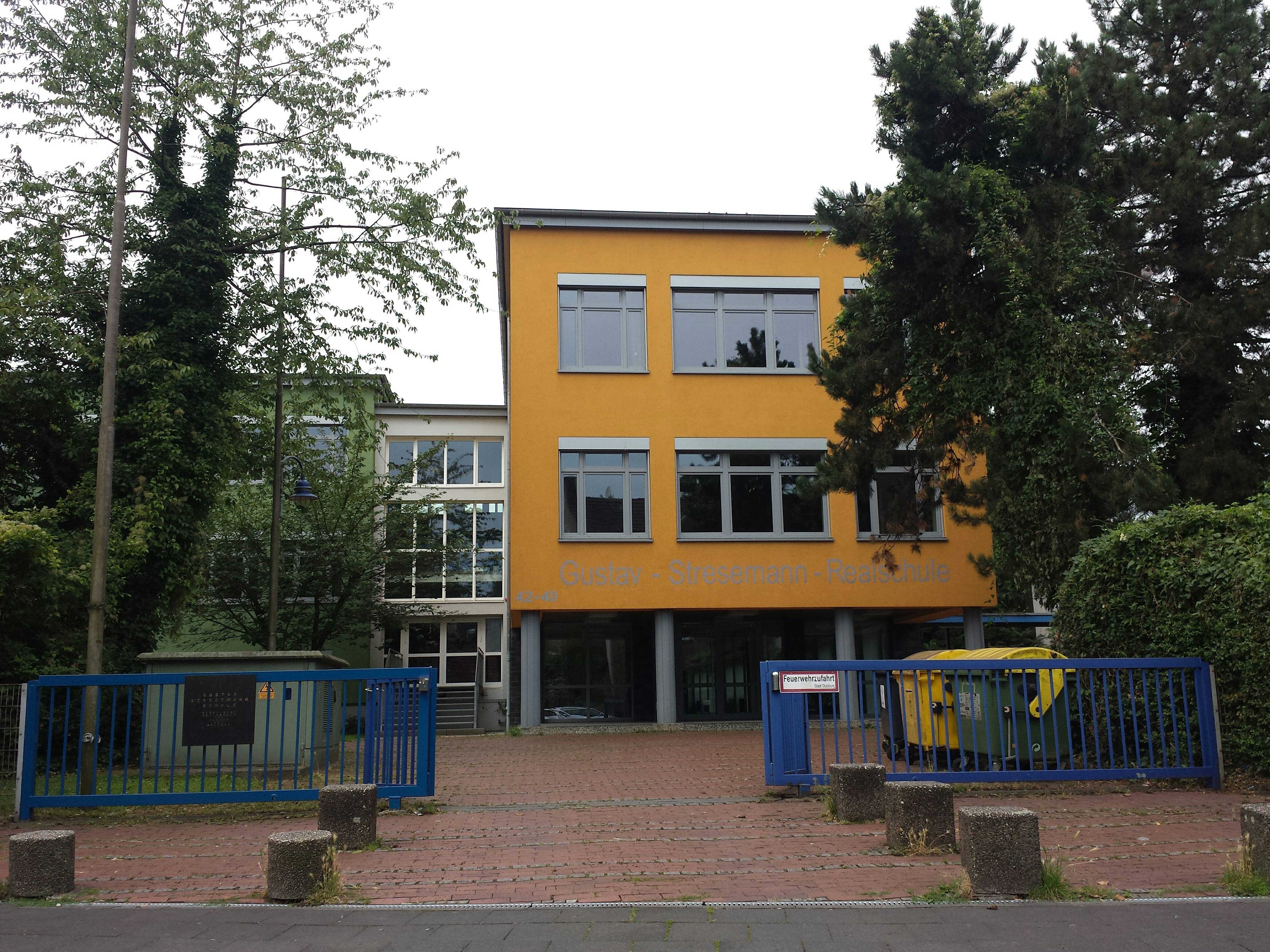 Bild 1 Gustav-Stresemann-Realschule in Duisburg