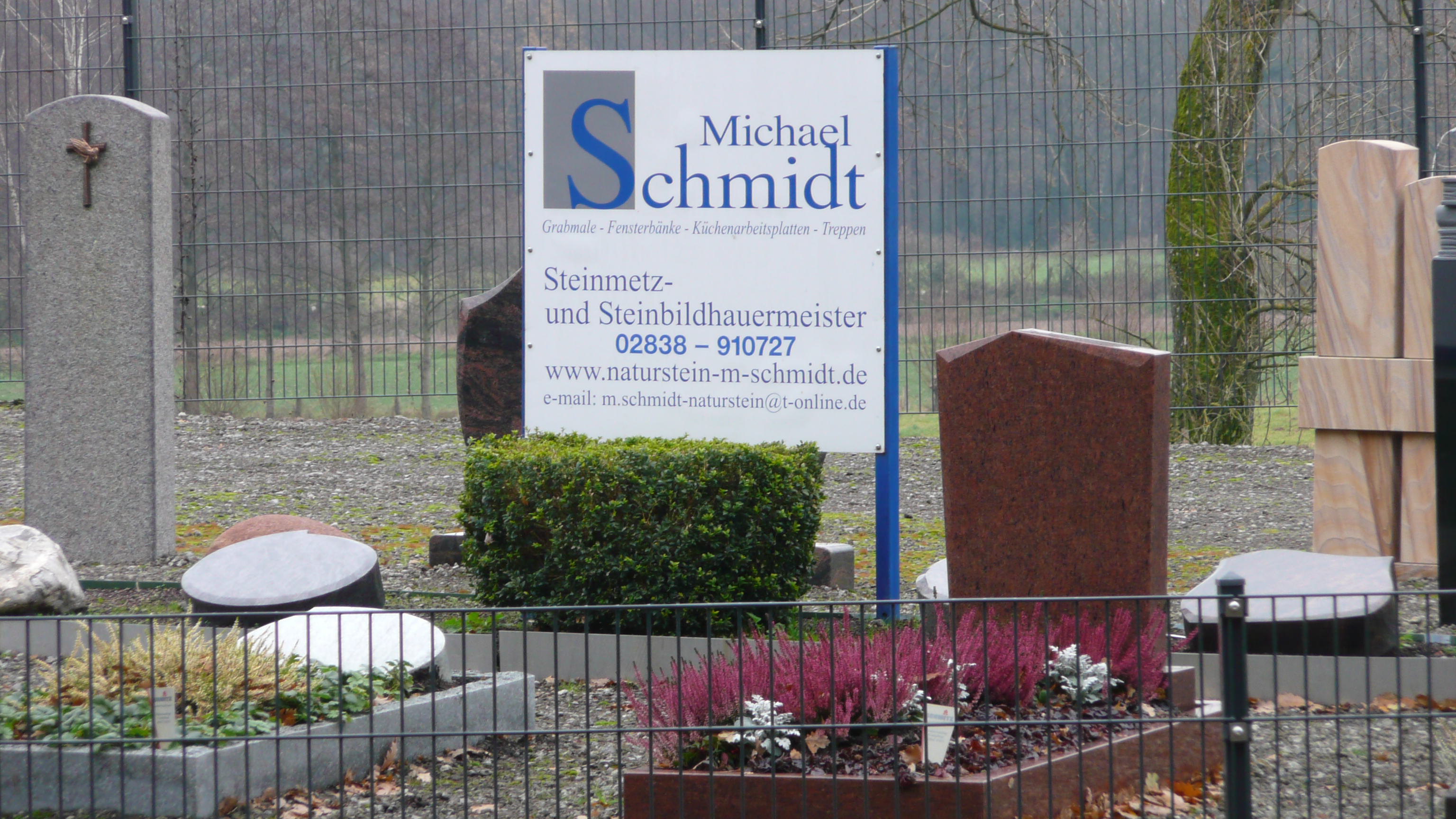 Bild 14 Schmidt Grabmale in Sonsbeck