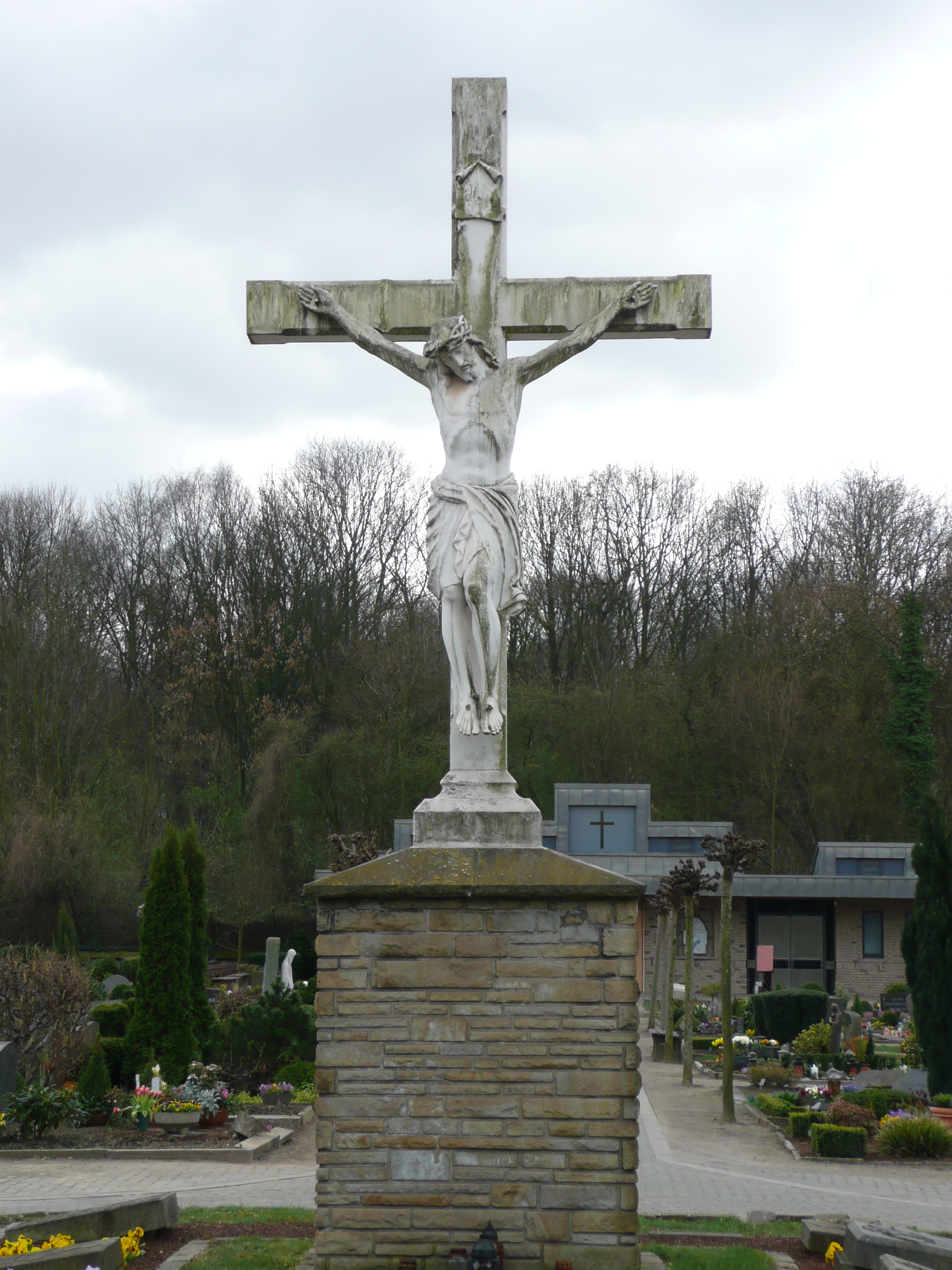 Das Kreuz für die verstorbenen Pfarrer ....
