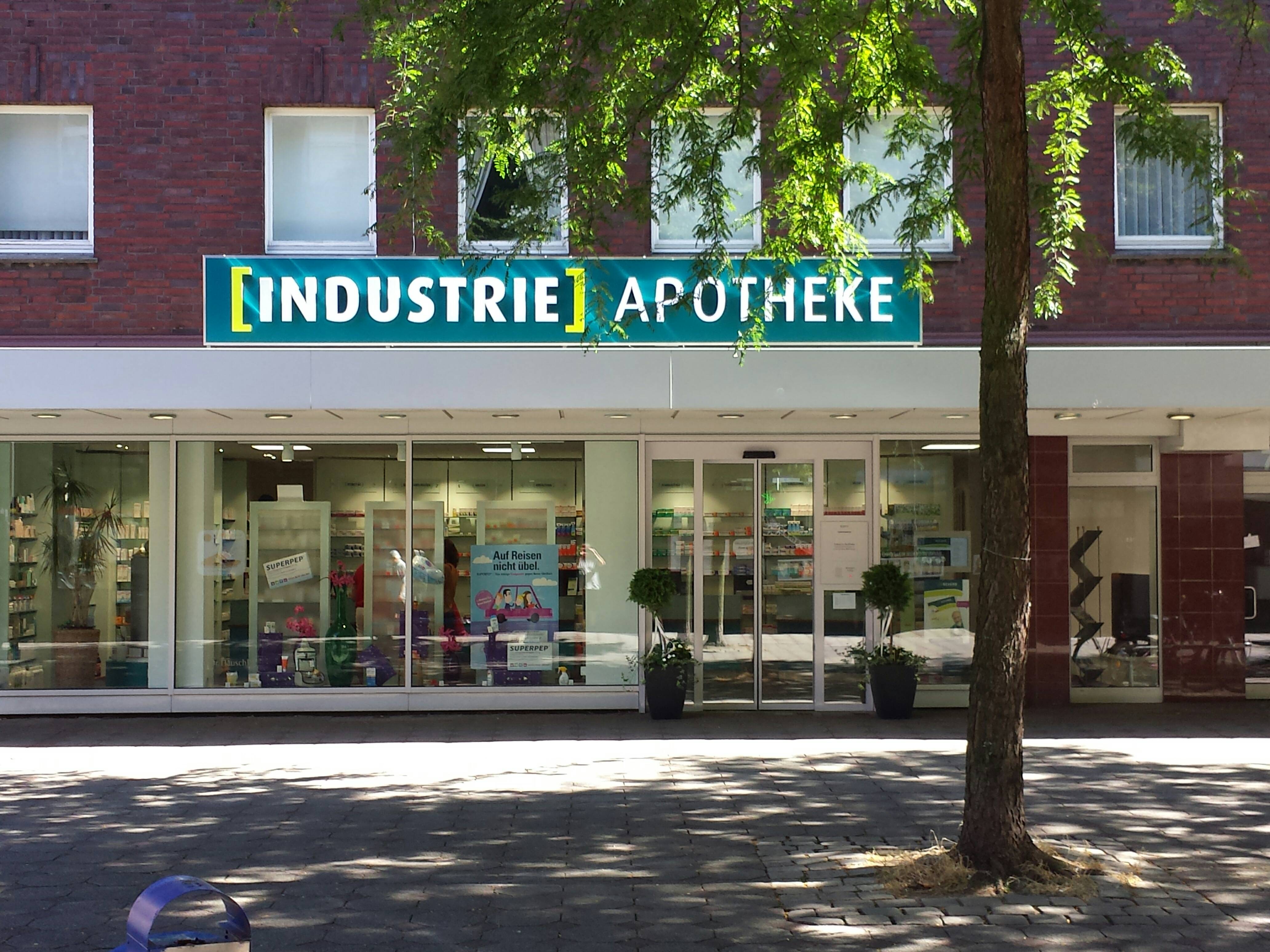 Bild 1 Industrie-Apotheke in Duisburg