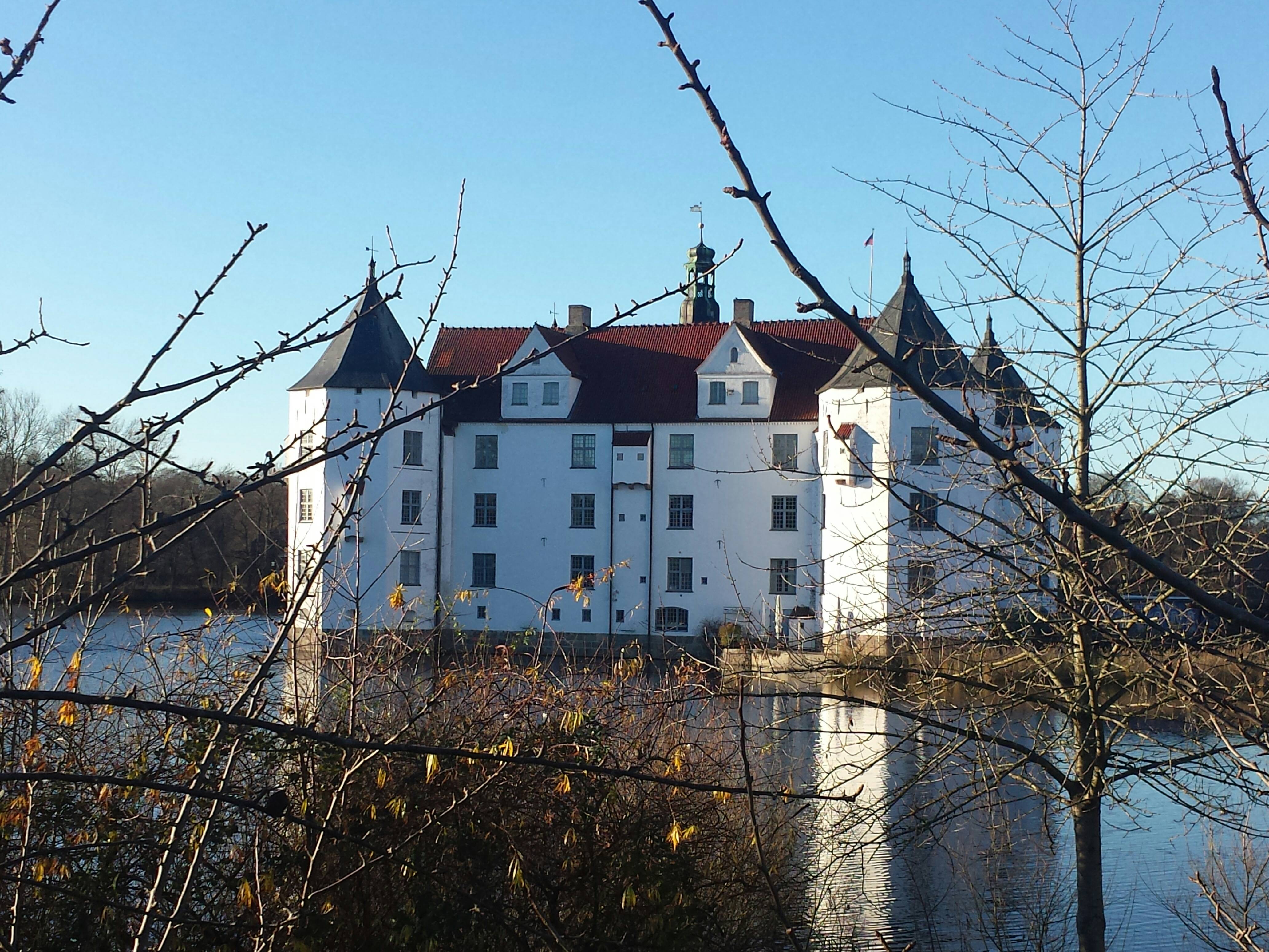 Bild 1 Schlossverwaltung Glücksburg in Glücksburg