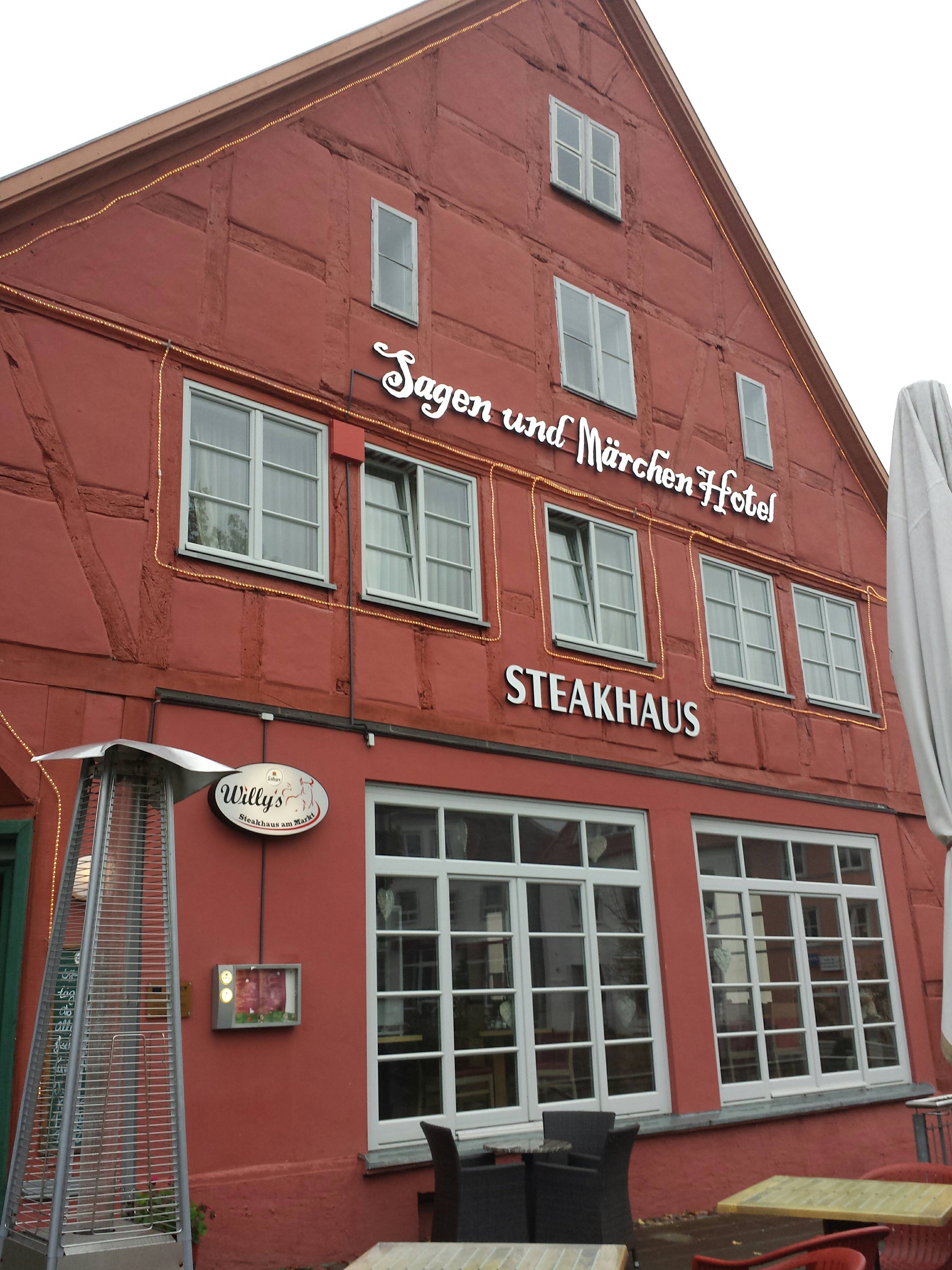 Bild 1 Sagen- & Märchenhotel am Markt Bergen in Bergen auf Rügen