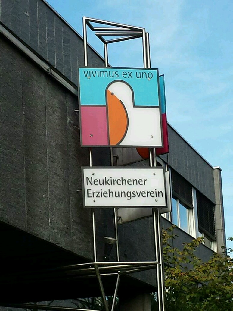 Bild 2 Neukirchener Verlagsgesellschaft in Neukirchen