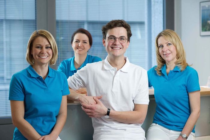 Team der Zahnarztpraxis Zahnmedizin-Blume Dr. Maximilian Blume Mainz