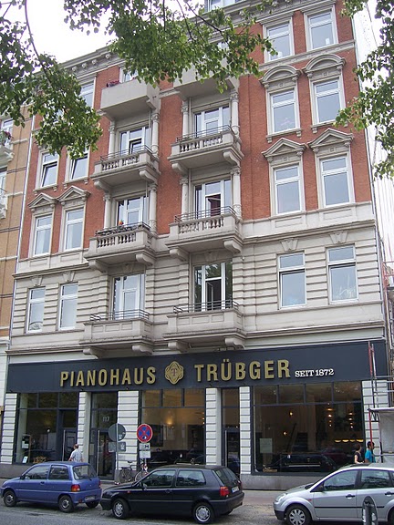 Traditionsunternehmen mitten im Schanzenviertel, das Pianohaus Trübger.