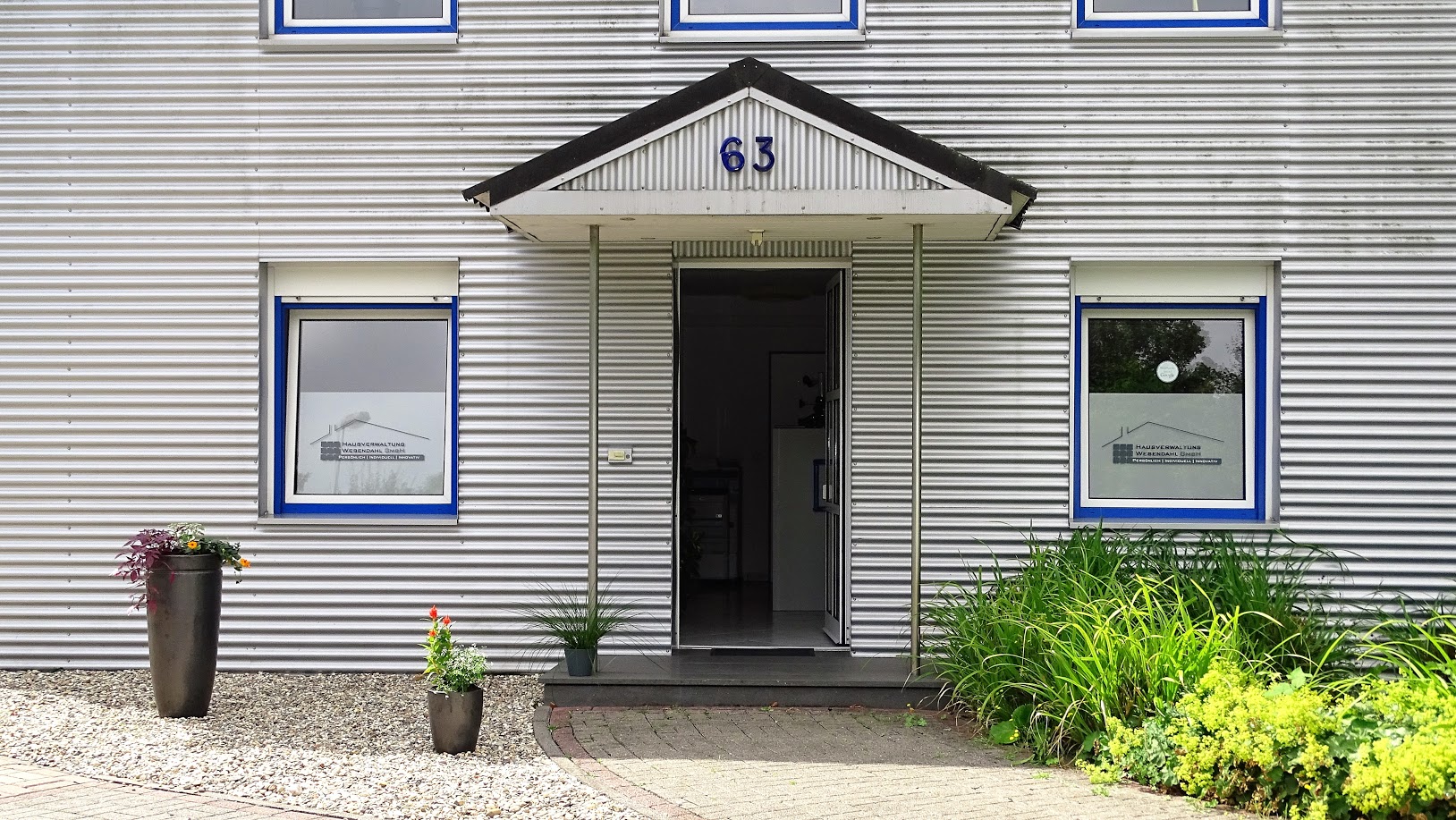 Besuchen uns an unserem Firmen Sitz in Krefeld Emil-Schäfer-Str 63 und machen sie sich ein eigenes Bild von uns!