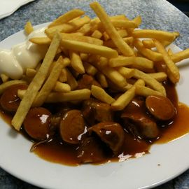 Currywurst, Pommes, Mayo