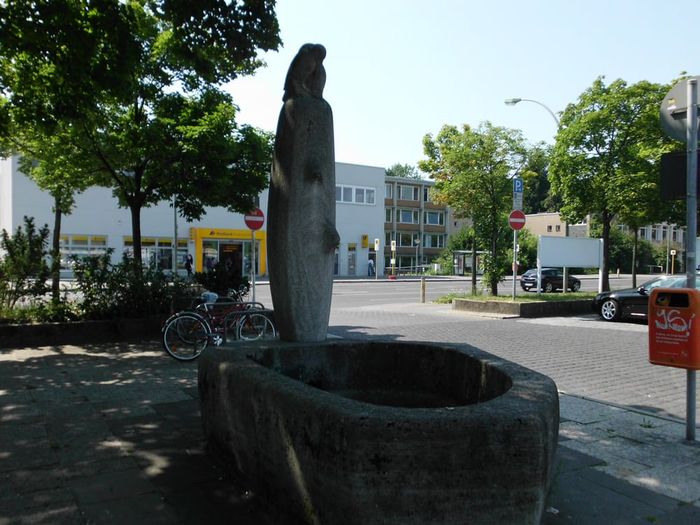 Eulenbrunnen Marktplatz Britz-Süd