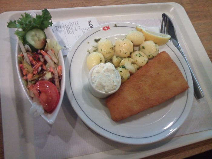 Spar Menu - Seelachsfilet mit Petersilienkartoffeln, Remoulade und Salat € 8,45 dazu ein Bit für € 3,50