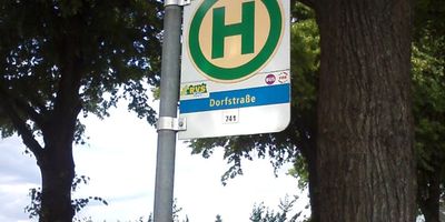 Haltestelle Rotberg Dorfstraße in Rotberg Gemeinde Schönefeld