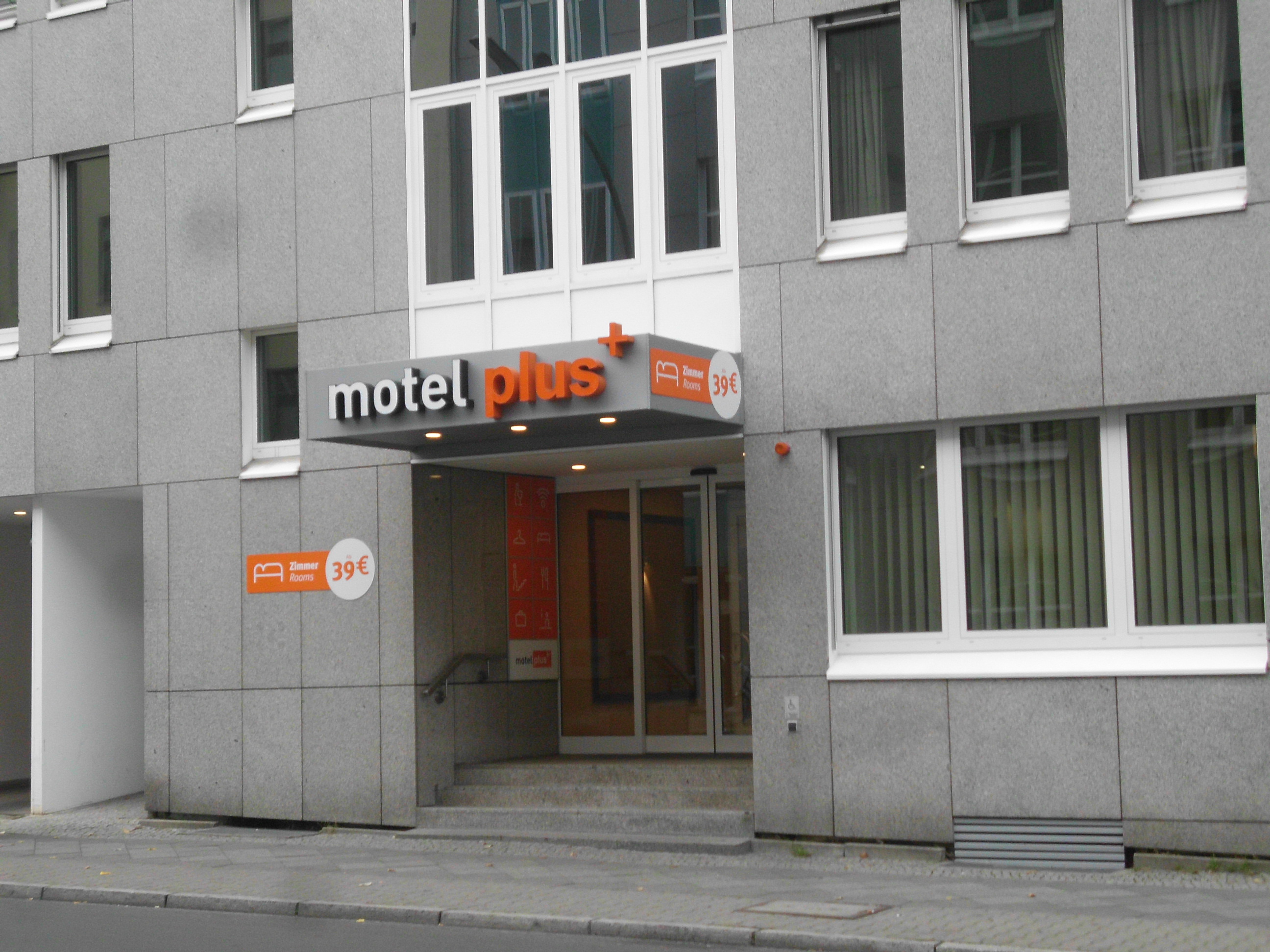Bild 2 MGB Motel Plus GmbH & Co. KG Silbersteinstraße in Berlin