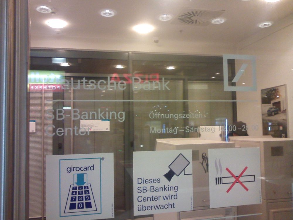 Bild 1 Deutsche Bank SB-Stelle in Berlin
