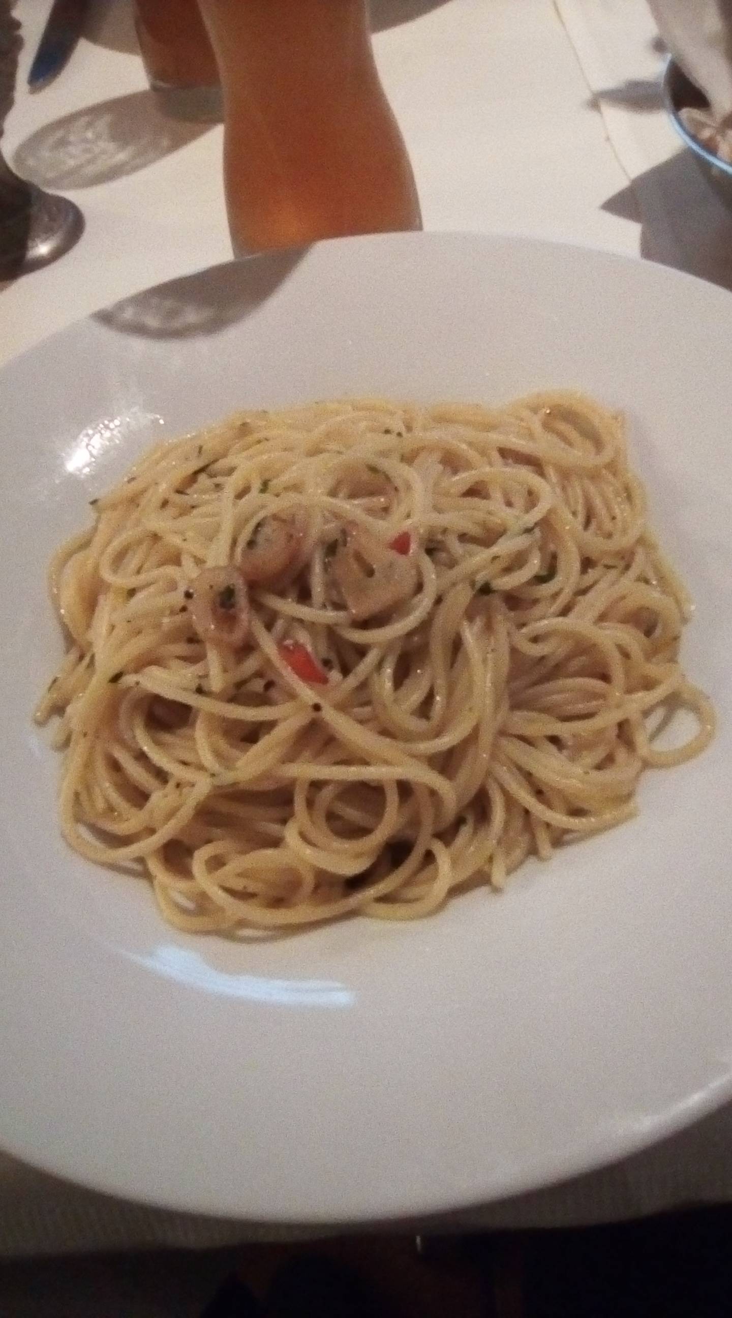 Spaghetti aglio olio e peperoncino