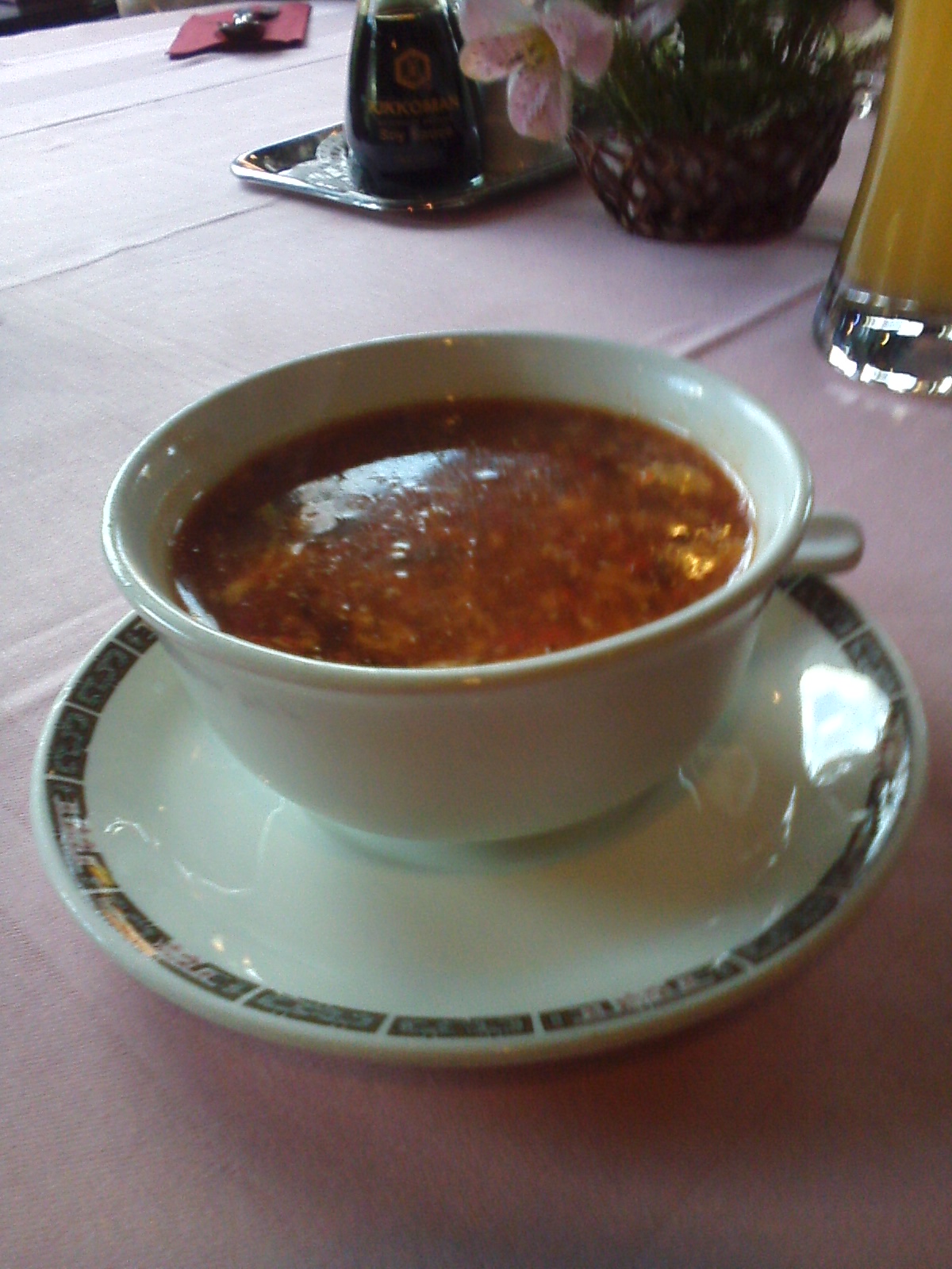 Vorsuppe:
Sauer-Scharf-Suppe