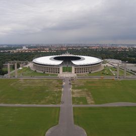 Glockenturm am Olympiazentrum in Berlin