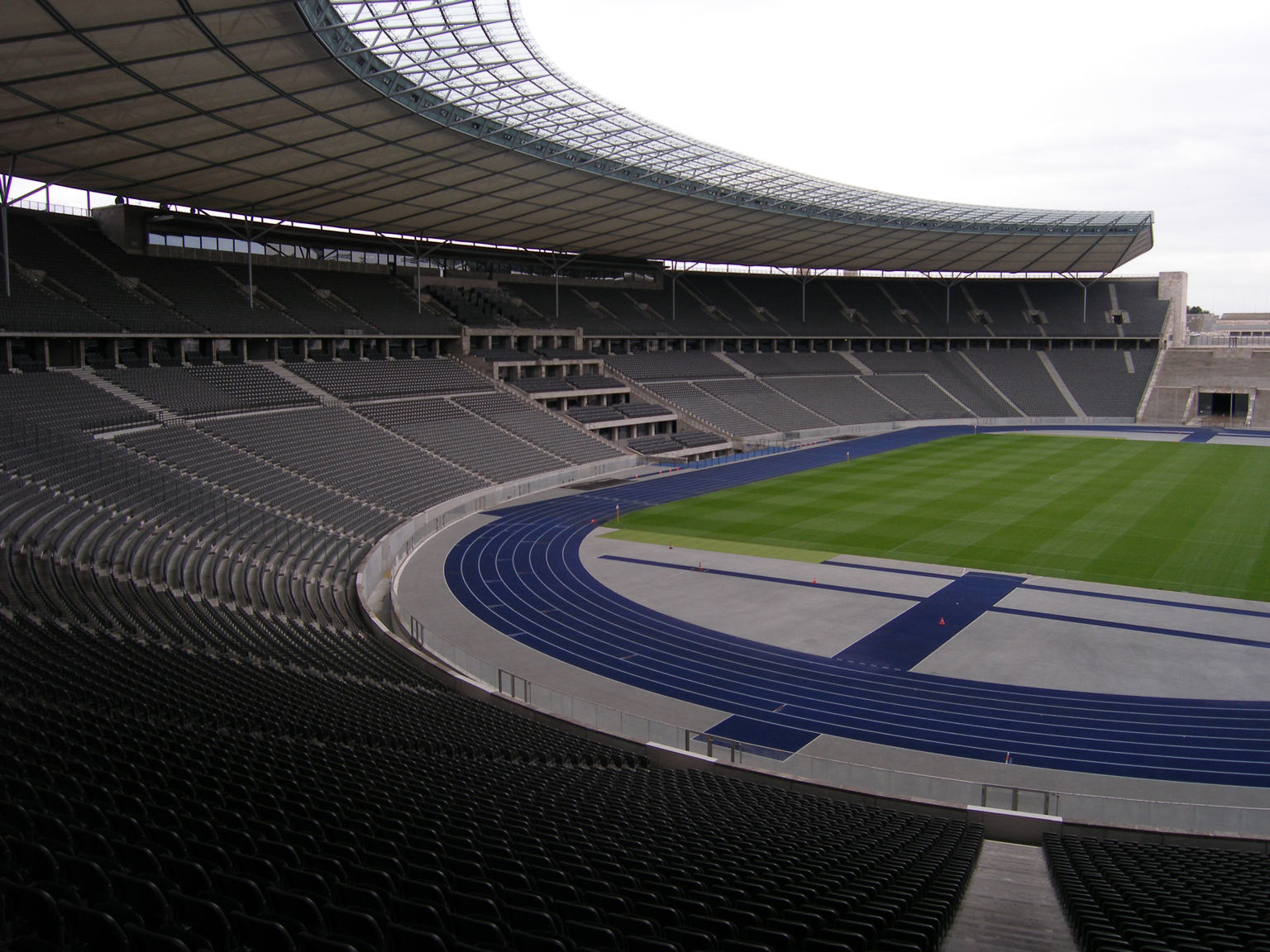 Bild 75 Berliner Bäder-Betriebe (BBB) Sommerbad Olympiastadion in Berlin