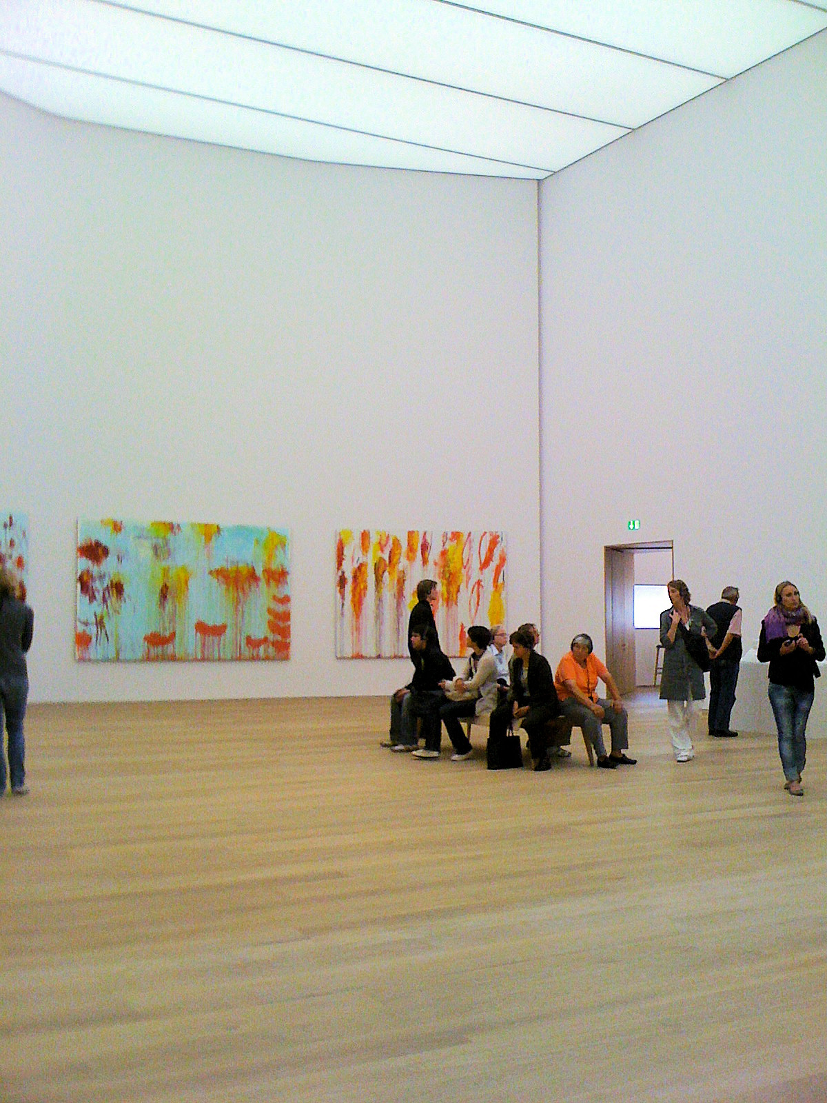 Cy Twomblys monumentalem Werk „Lepanto“ (2001), bestehend aus zwölf Bildern, ist dauerhaft ein zentraler Saal des Museums vorbehalten.