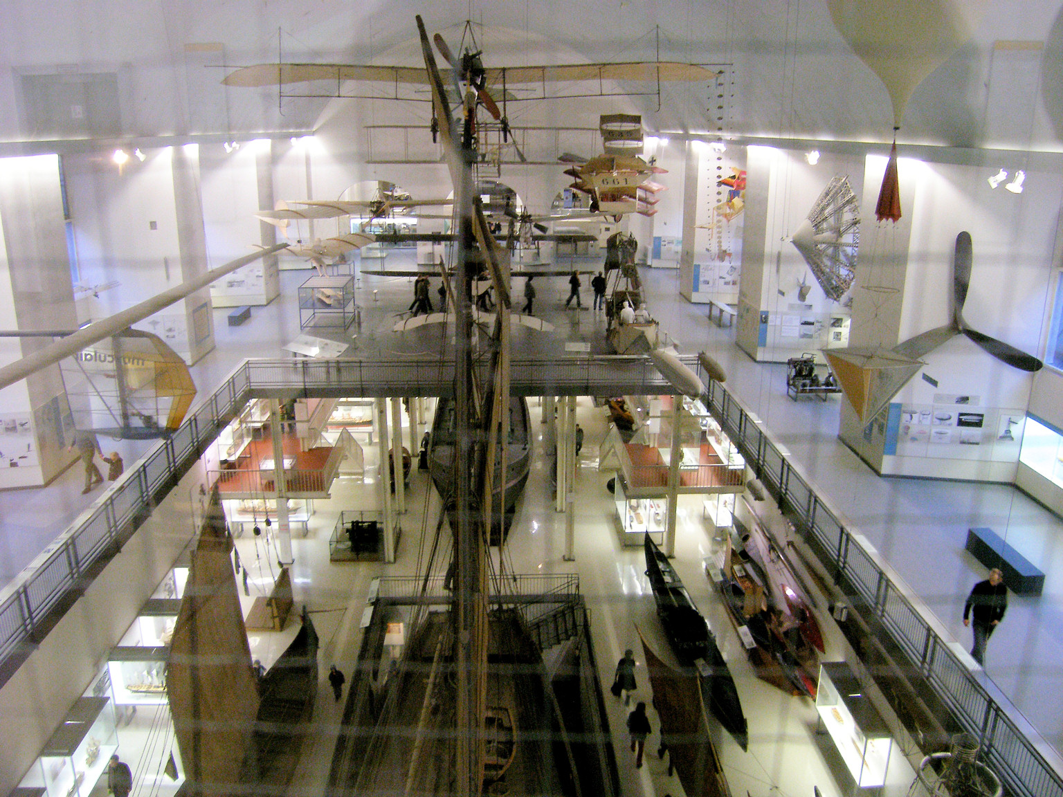 Bild 359 Deutsches Museum Shop GmbH in München