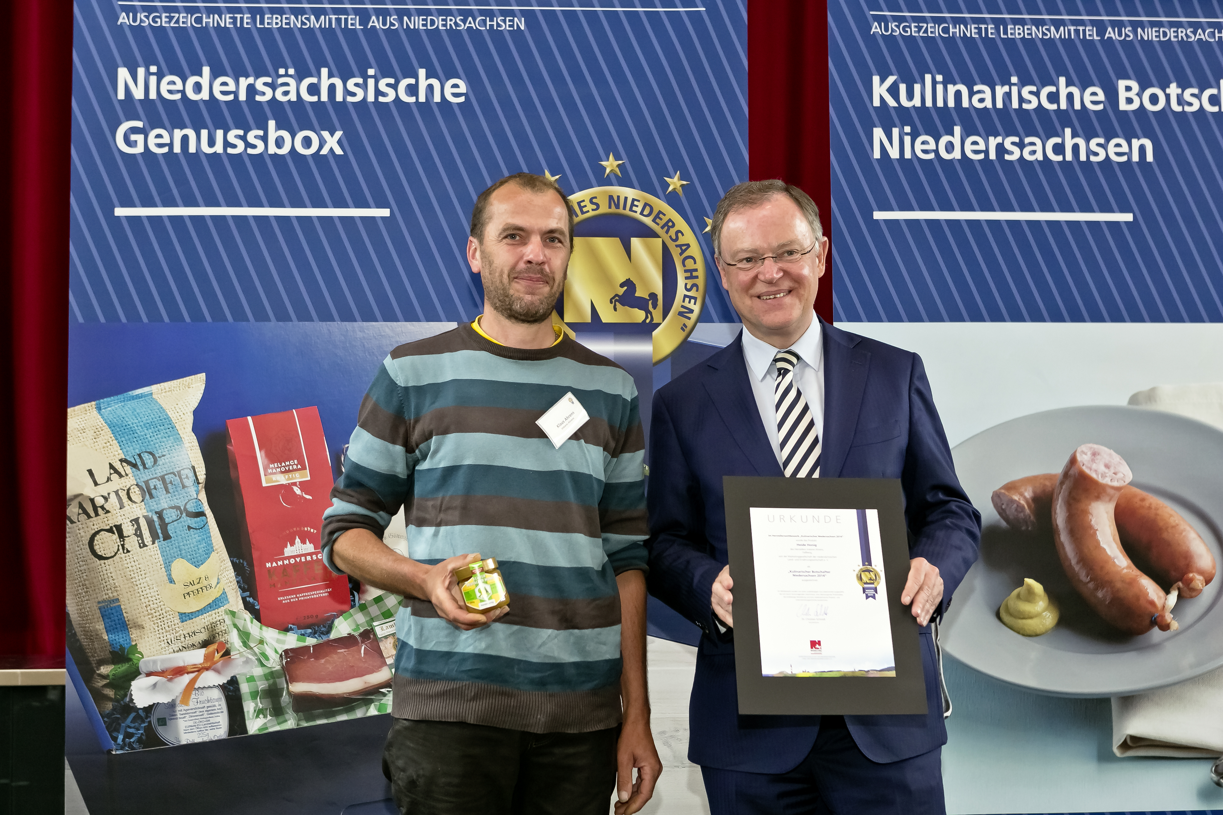 Heidehonig der Imkerei ausgezeichnet als Kulinarischer Botschafter aus Niedersachsen
http://www.imkerei-ahrens.de/