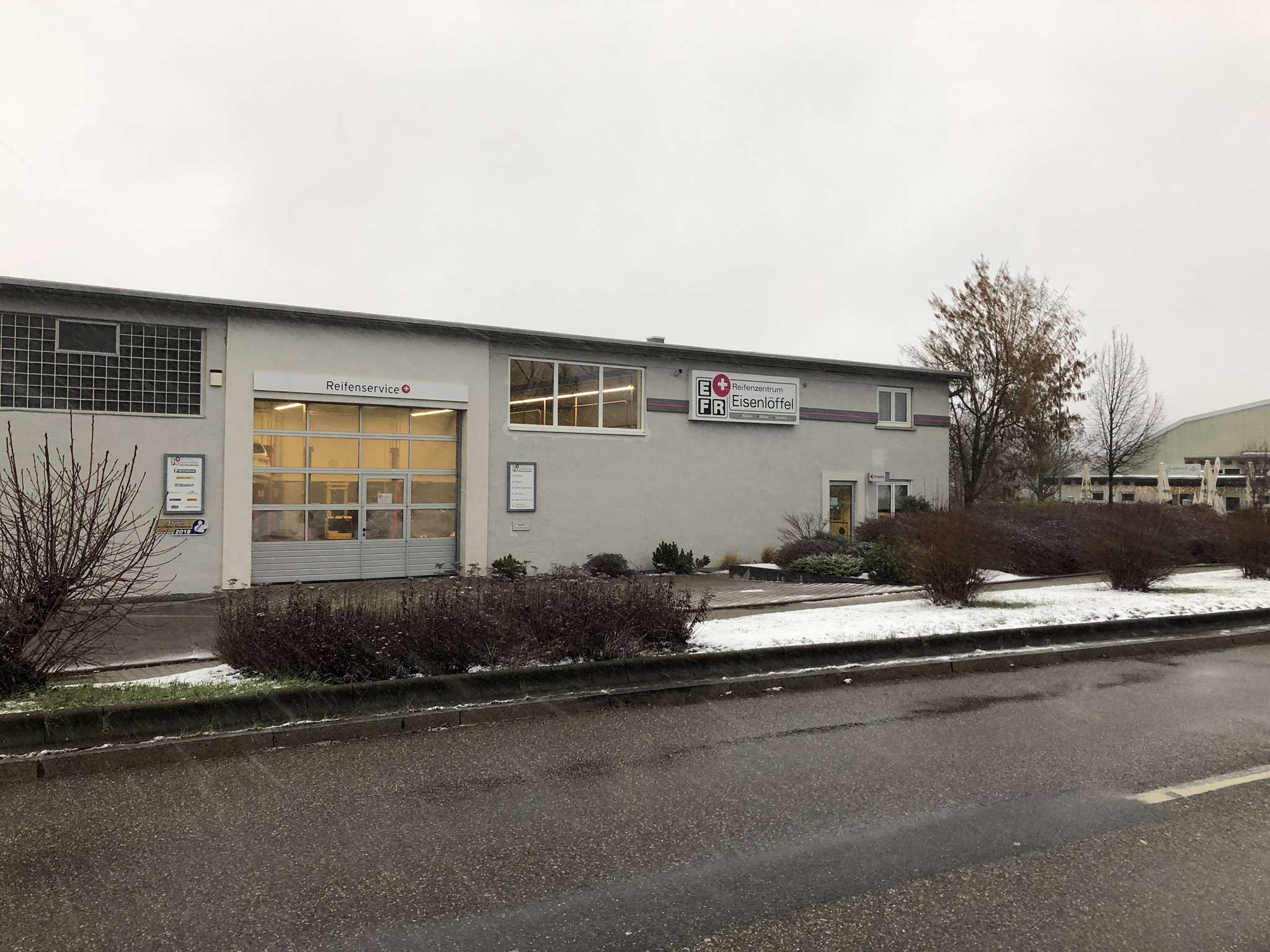 Bild 3 Reifenzentrum Eisenlöffel in Leonberg