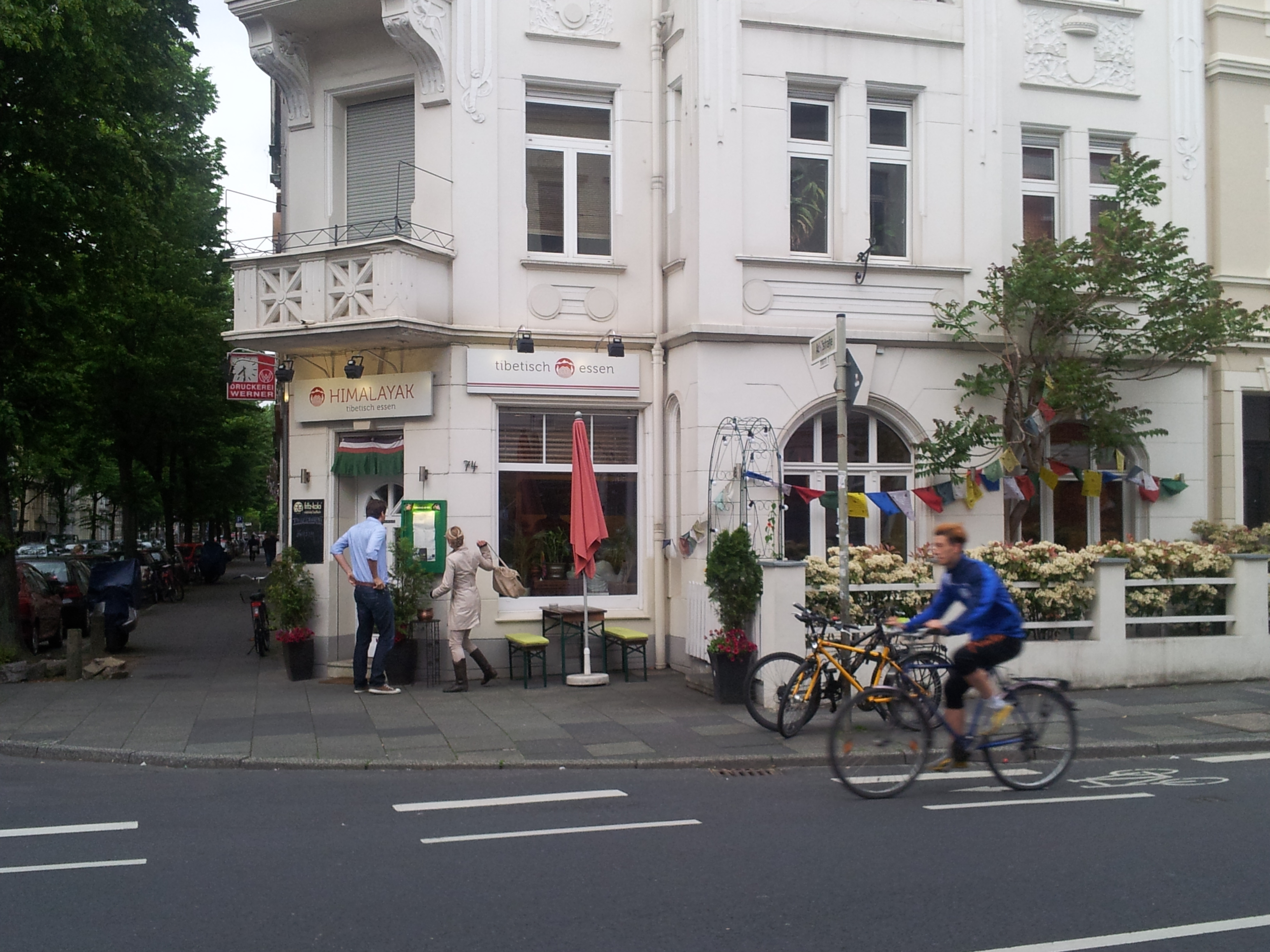 Bild 12 Jimba Sangmo Restaurant Himalayak in Bonn