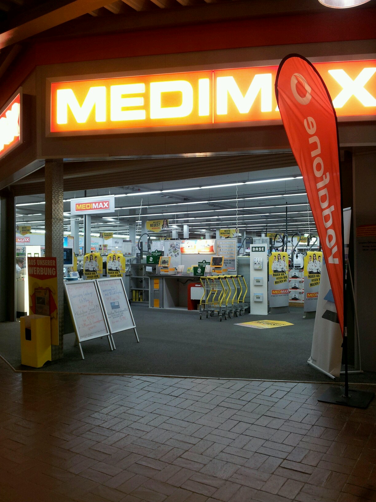 Bild 5 MEDIMAX Strausberg in Strausberg