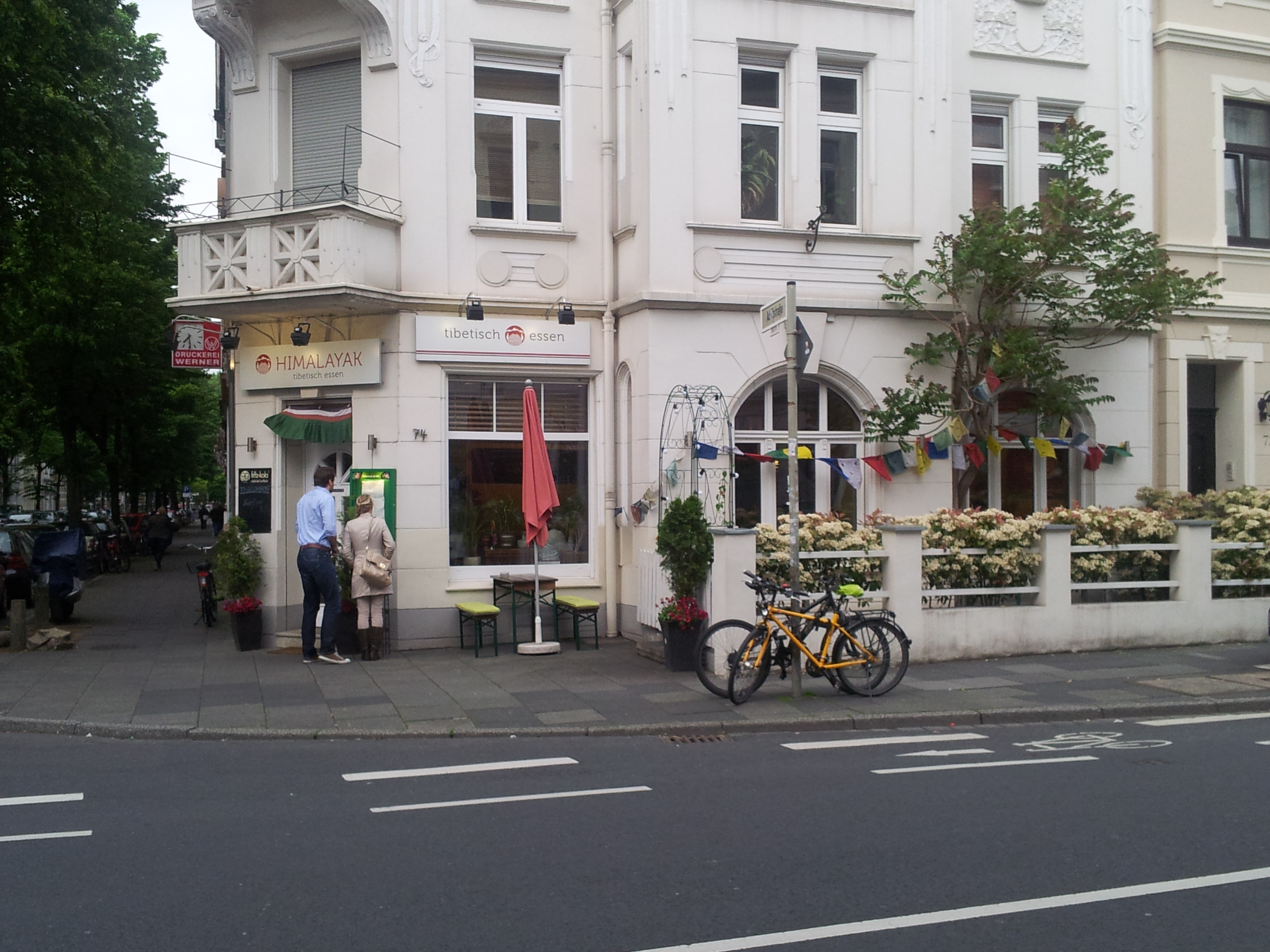 Bild 13 Jimba Sangmo Restaurant Himalayak in Bonn