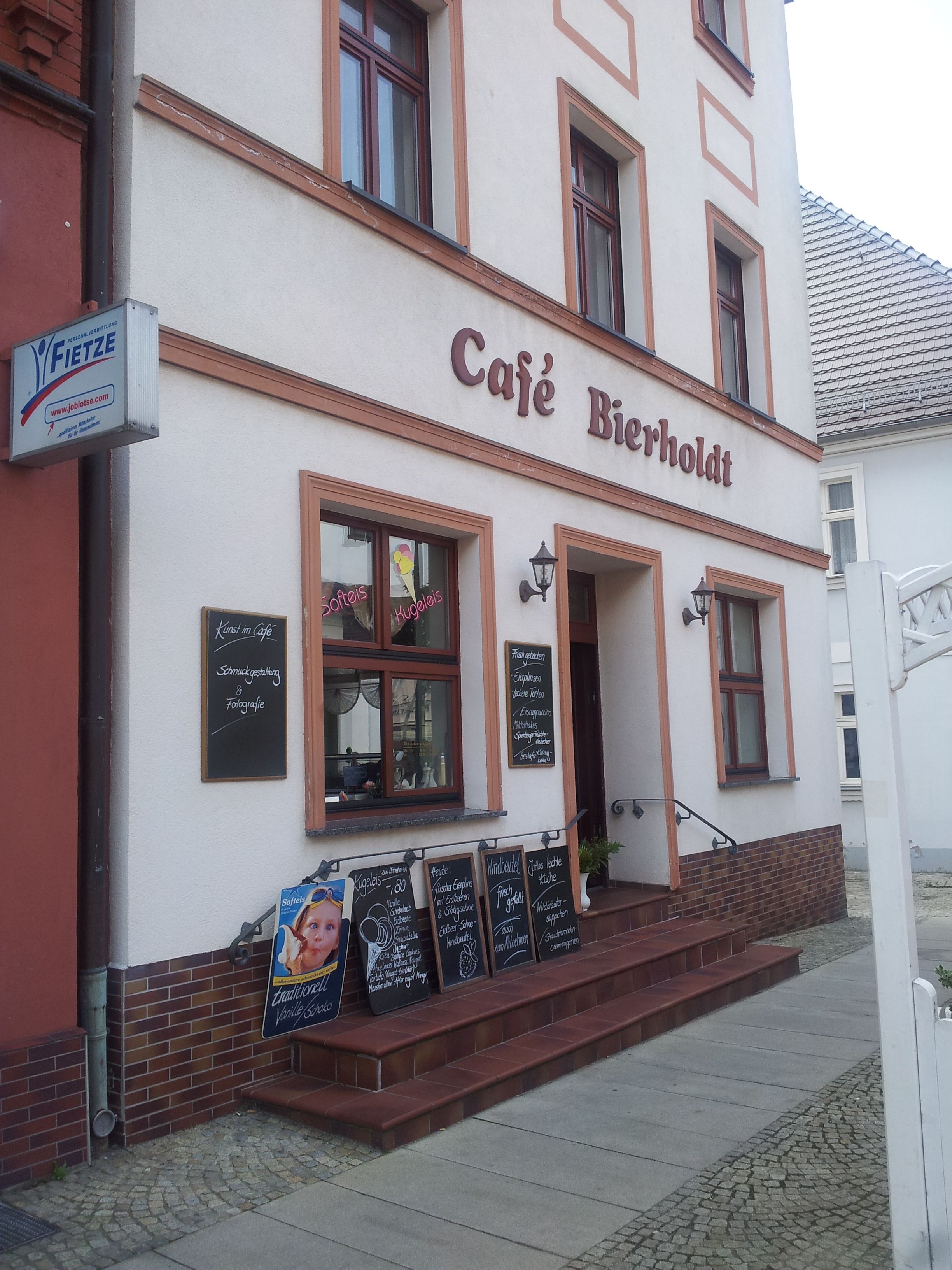 Bild 3 Cafe Bierholdt und Zimmervermietung in Spremberg