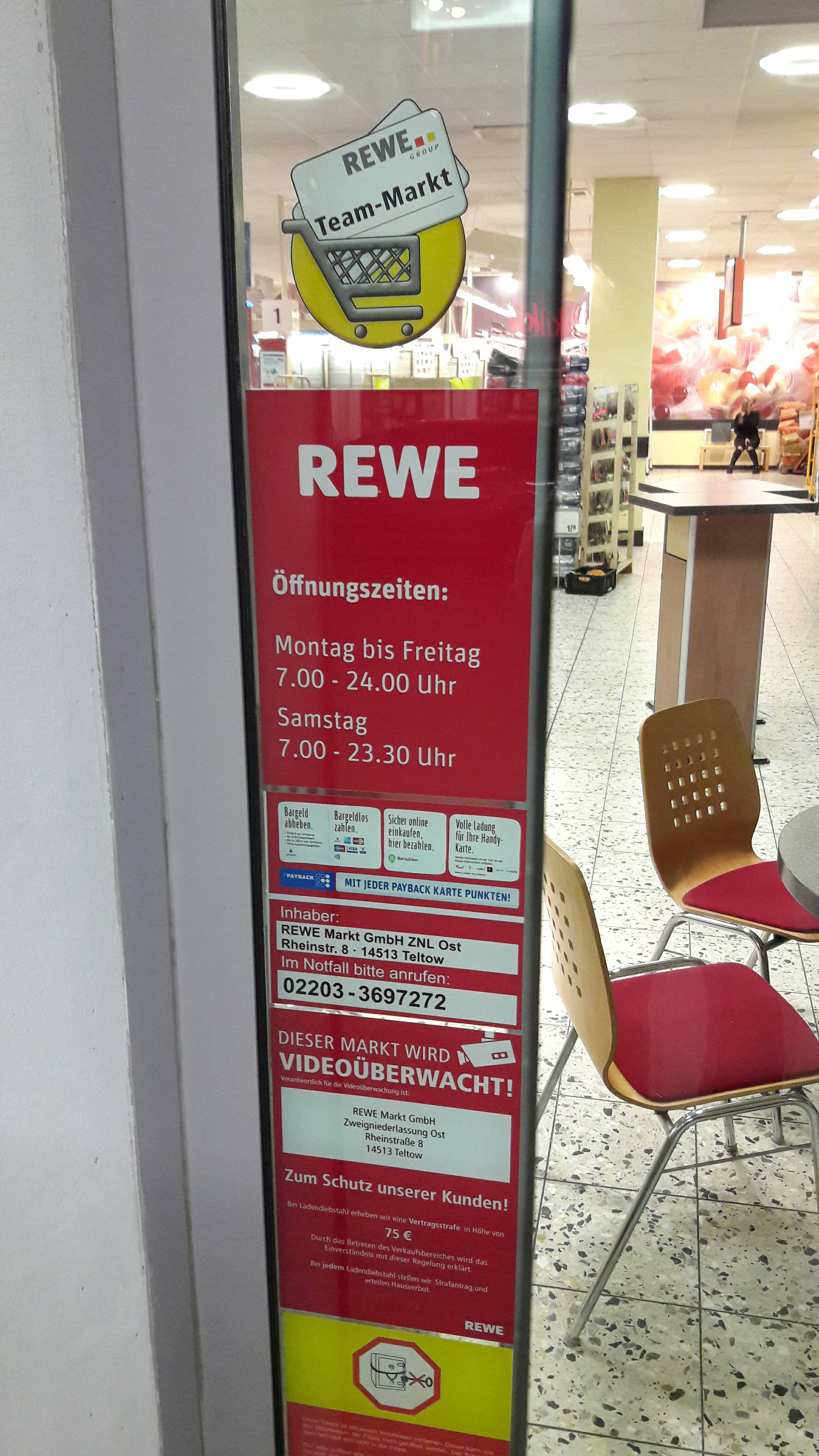 Bild 2 REWE in Berlin