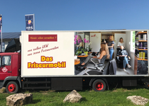 Bild zu Das Friseurmobil