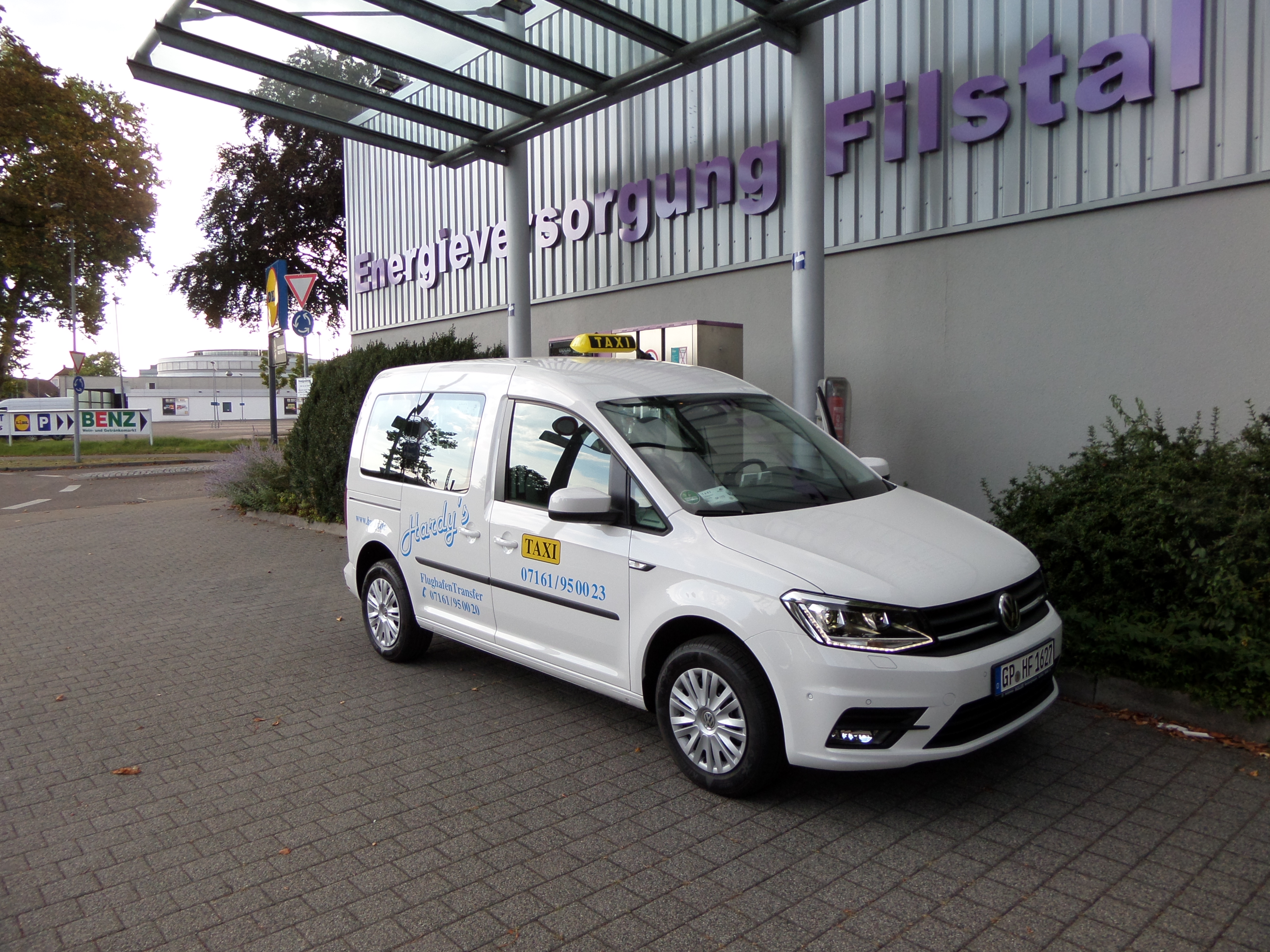 Unser Erdgas Taxi an der EVF Tankstelle in Göppingen