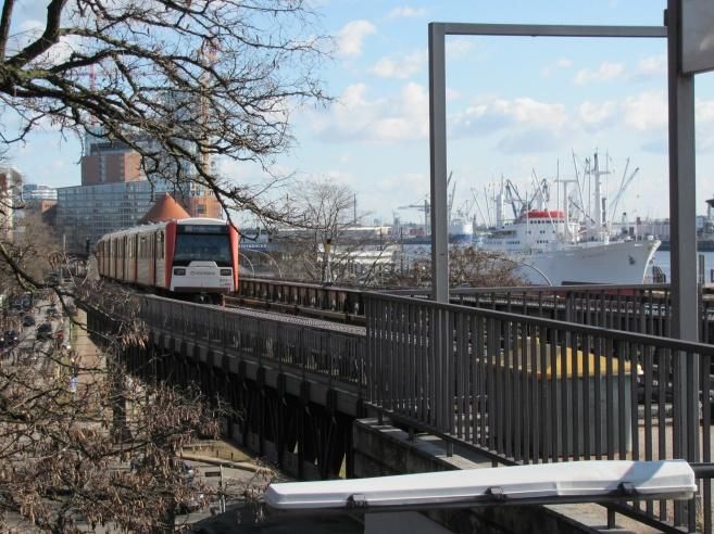 Nutzerbilder Hamburger Hochbahn AG